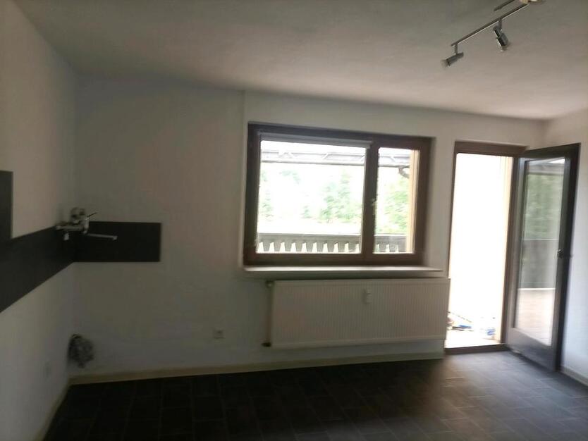 3 Zimmer, Küche, Bad.Ab sofort zu vermieten zimmer