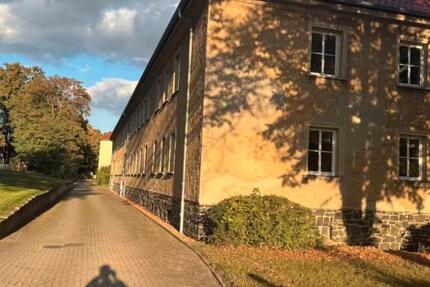 Wohnung Hötensleben - 4 Zimmer, 80 m&sup2;, 200&euro; | Angebot:26579283