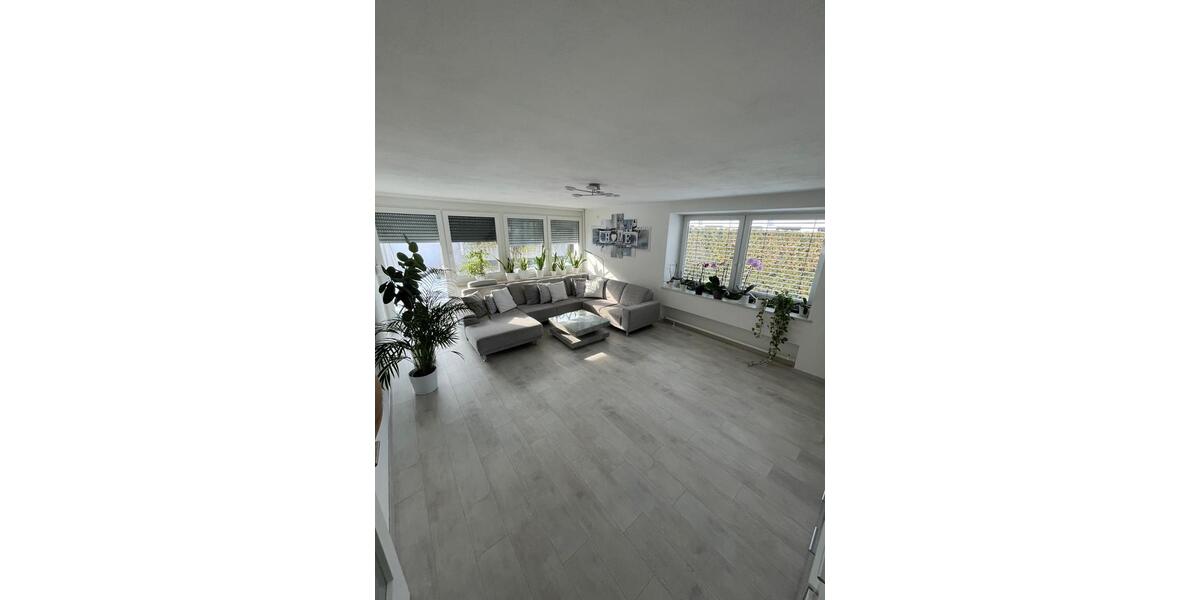 Bungalow Deggendorf - 6 Zimmer, 143 m&sup2;, 1.641&euro; | Angebot:24951330