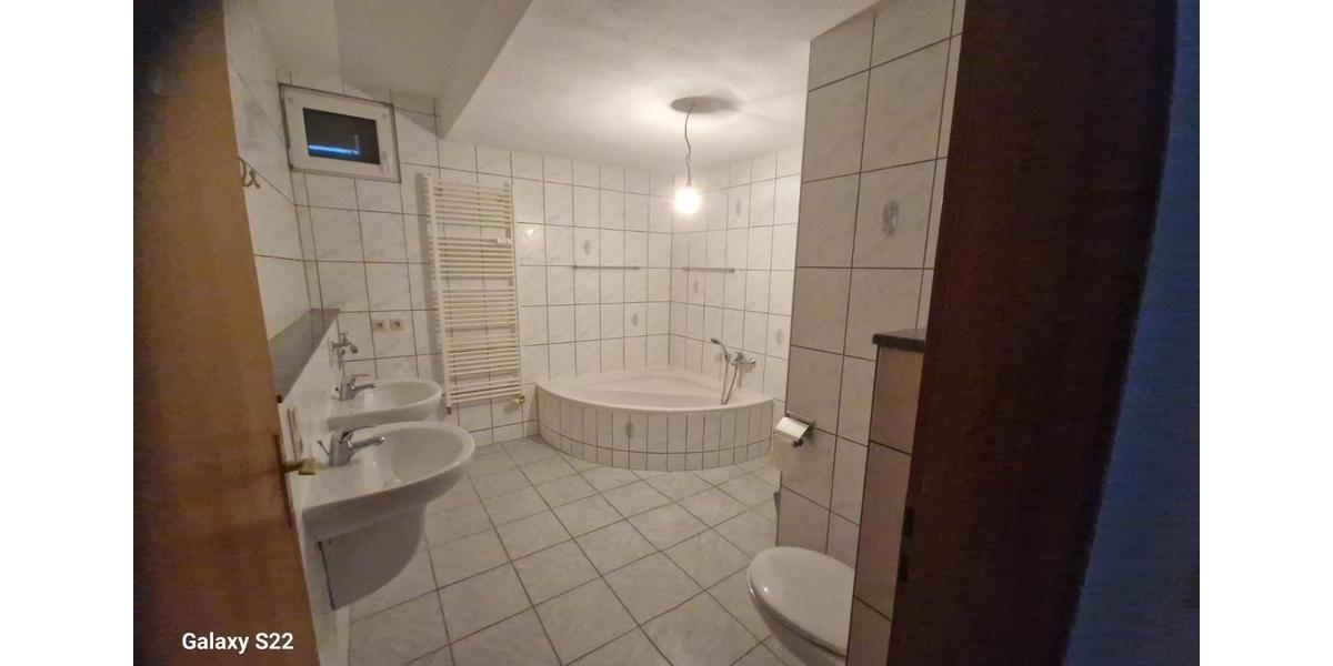 Etagenwohnung Riedenburg - 3 Zimmer, 595&euro; | Angebot:22907892