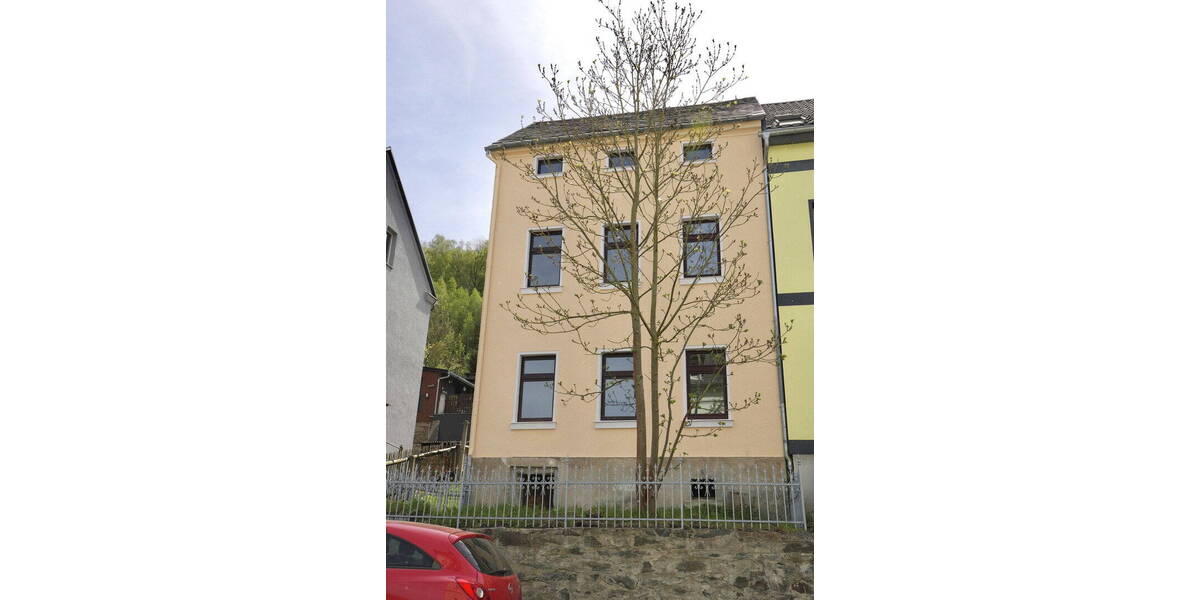 Einfamilienhaus Elsterberg - 7 Zimmer, 135 m&sup2;, 1.200&euro; | Angebot:26569313
