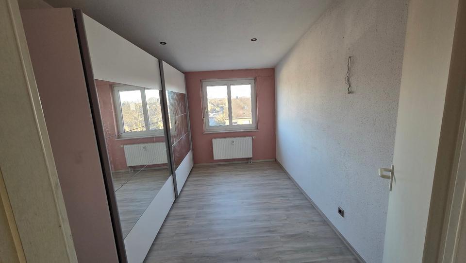 Etagenwohnung Dinslaken - 4 Zimmer, 72 m&sup2;, 750&euro; | Angebot:25237428