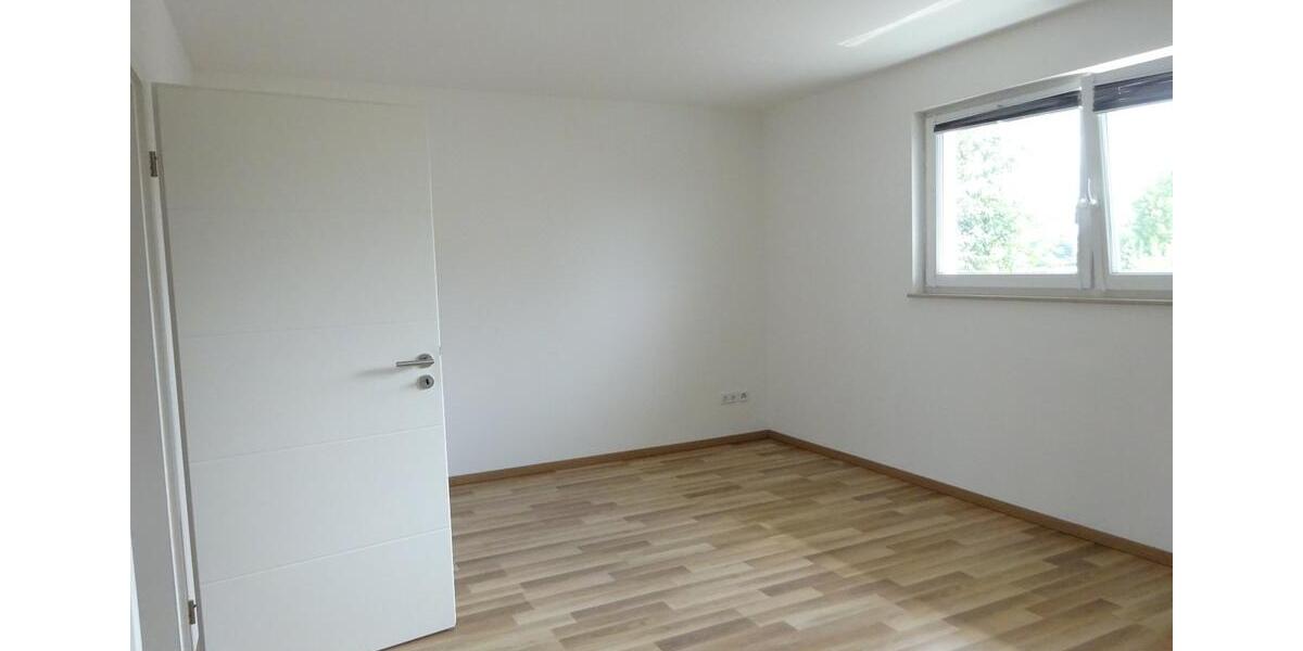 Reihenhaus Delitzsch - 5 Zimmer, 142 m&sup2;, 1.399&euro; | Angebot:26129553