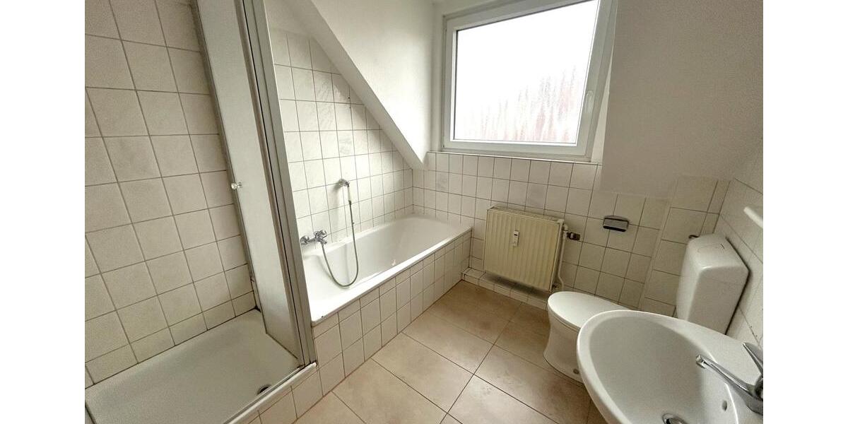 Dachgeschoßwohnung Wiefelstede - 2 Zimmer, 65 m&sup2;, 560&euro; | Angebot:23568089