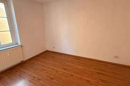 Wohnung Oelsnitz Oelsnitz - 3 Zimmer, 70 m&sup2;, 364&euro; | Angebot:27271391