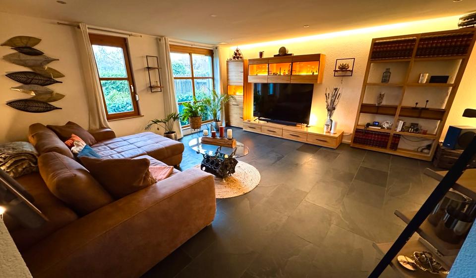 Doppelhaushälfte Hohentengen am Hochrhein - 5.5 Zimmer, 123 m&sup2;, 1.950&euro; | Angebot:25807133