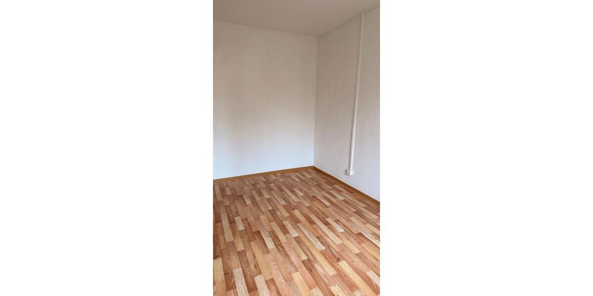 Etagenwohnung Staßfurt - 3 Zimmer, 69 m&sup2;, 323&euro; | Angebot:24701284