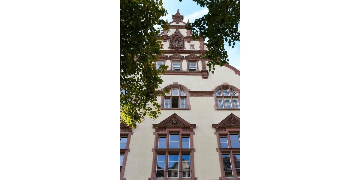 Dachgeschoßwohnung Wiesbaden Südost - 3 Zimmer, 101 m&sup2;, 1.403&euro; | Angebot:26438803