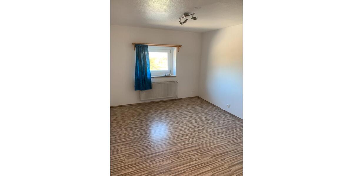 Dachgeschoßwohnung Neuenkirchen - 2 Zimmer, 100 m&sup2;, 800&euro; | Angebot:24535943