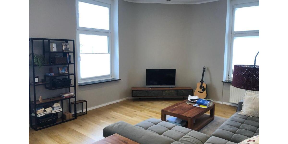 Erdgeschoßwohnung Mönchengladbach - 3 Zimmer, 1.200 m&sup2;, 1.260&euro; | Angebot:24780259