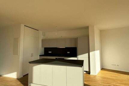 Wohnung Ostfildern - 3 Zimmer, 117 m&sup2;, 2.287&euro; | Angebot:25237998