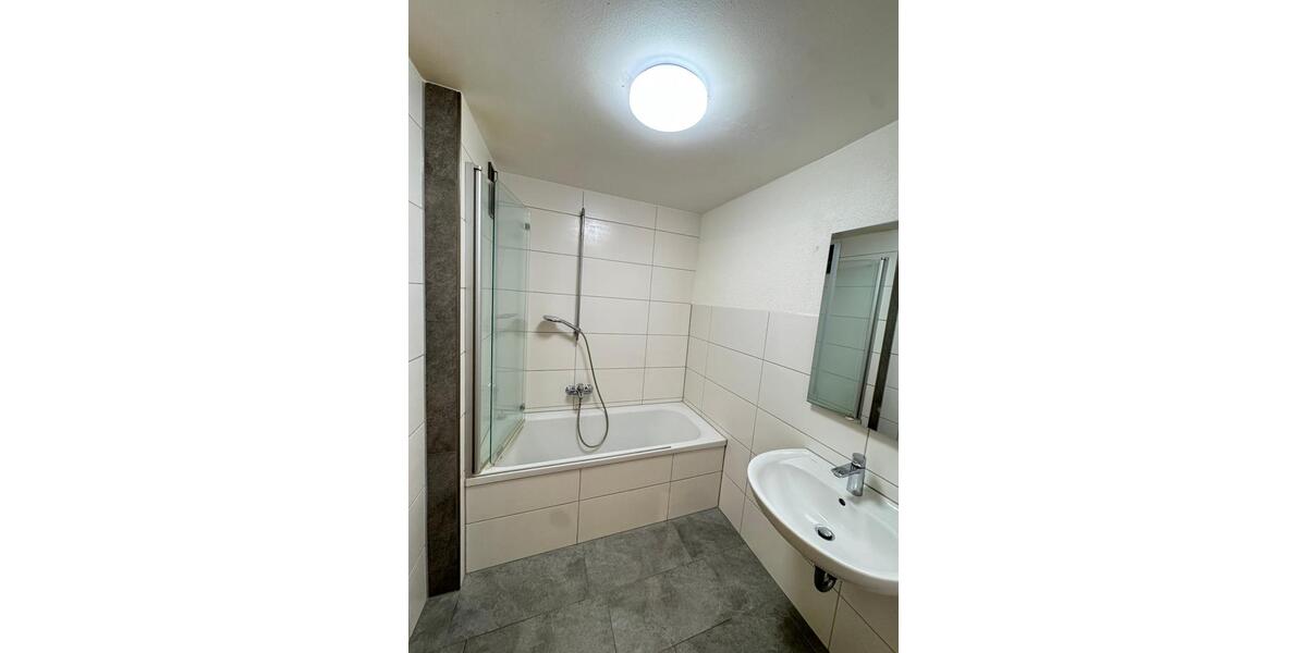 Erdgeschoßwohnung Villingen-Schwenningen Schwenningen - 3.5 Zimmer, 80 m&sup2;, 800&euro; | Angebot:24674114