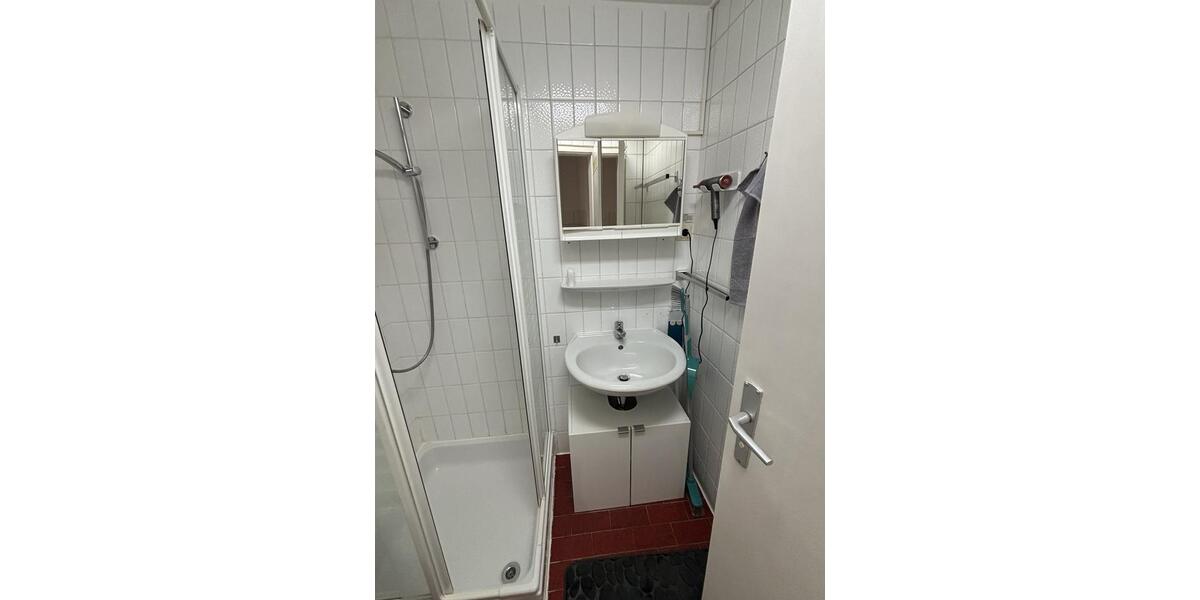 Etagenwohnung Weinstadt - 1 Zimmer, 25 m&sup2;, 740&euro; | Angebot:25053755