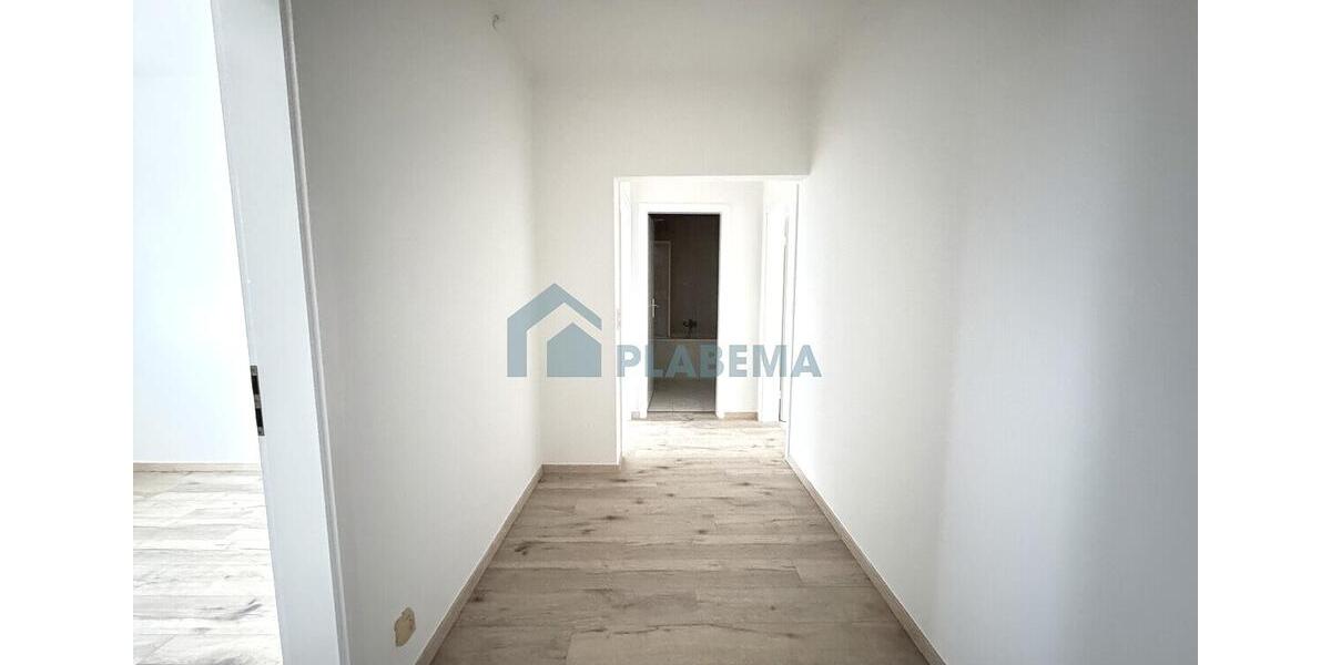 Etagenwohnung Lübz - 4 Zimmer, 84 m&sup2;, 600&euro; | Angebot:24803353