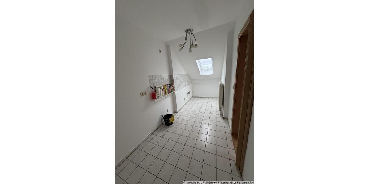 Dachgeschoßwohnung Plattling - 2 Zimmer, 45 m&sup2;, 449&euro; | Angebot:23736013