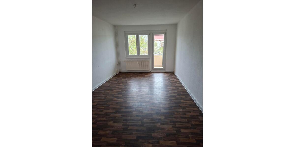 Etagenwohnung Sondershausen - 4 Zimmer, 73 m&sup2;, 490&euro; | Angebot:25263363