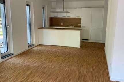 Wohnung zum Mieten in Erlangen 1.352,97 € 101.27 m² 3 zimmer