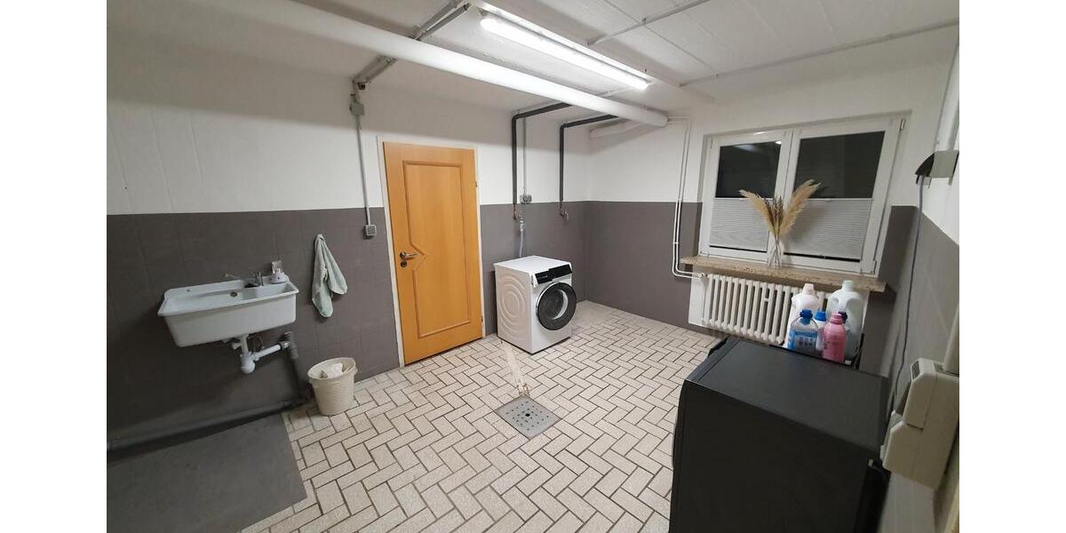 Etagenwohnung Rotenburg an der Fulda - 4 Zimmer, 106 m&sup2;, 800&euro; | Angebot:26442723