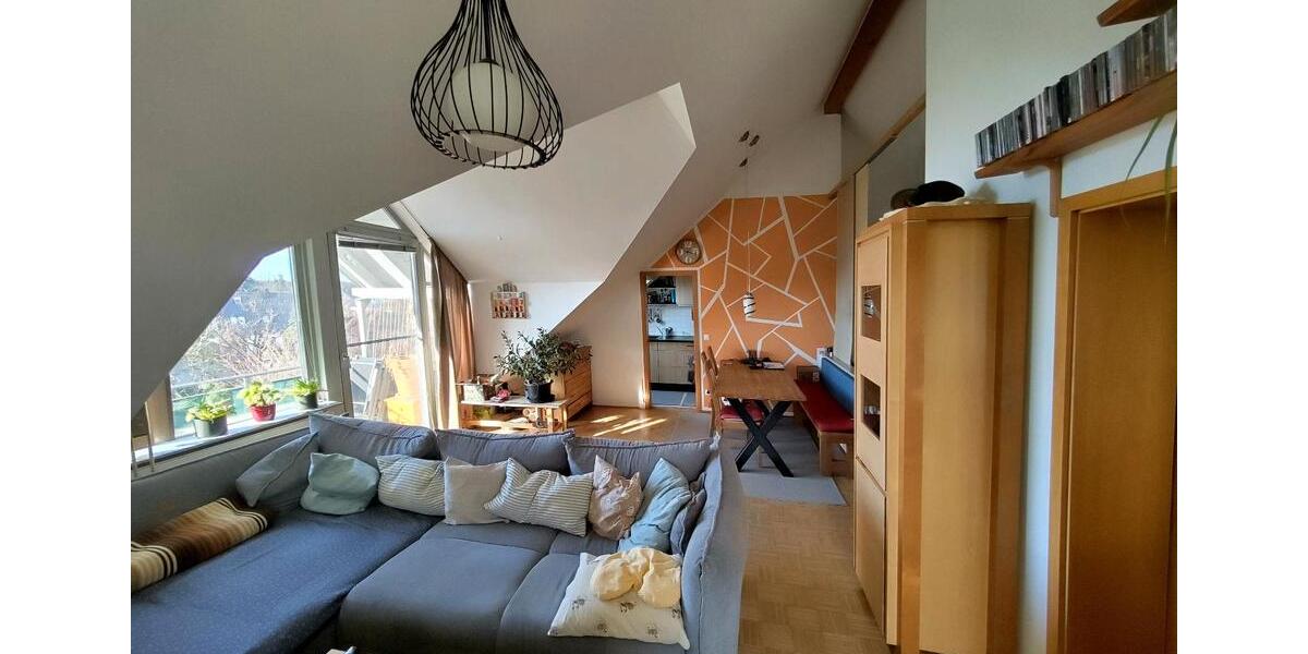 Schöne, helle Wohnung in Scheuer 2 zimmer