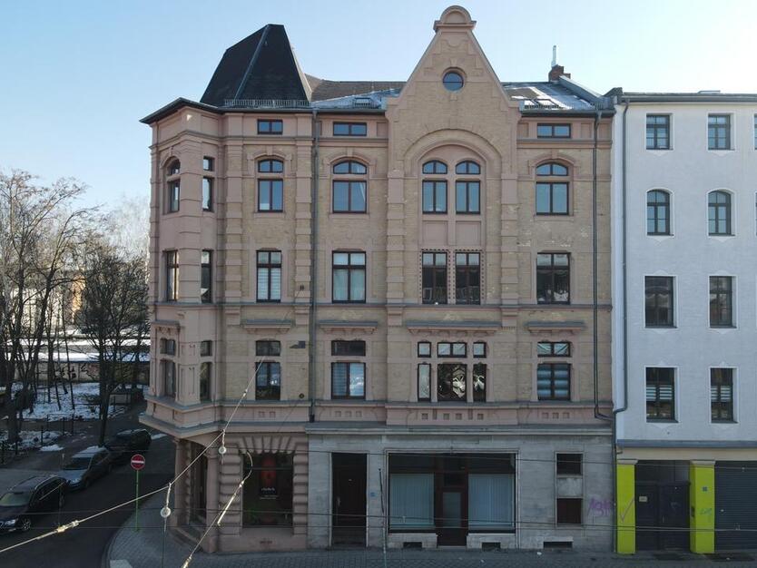 Geräumige Ladenfläche in der Merseburger Straße!