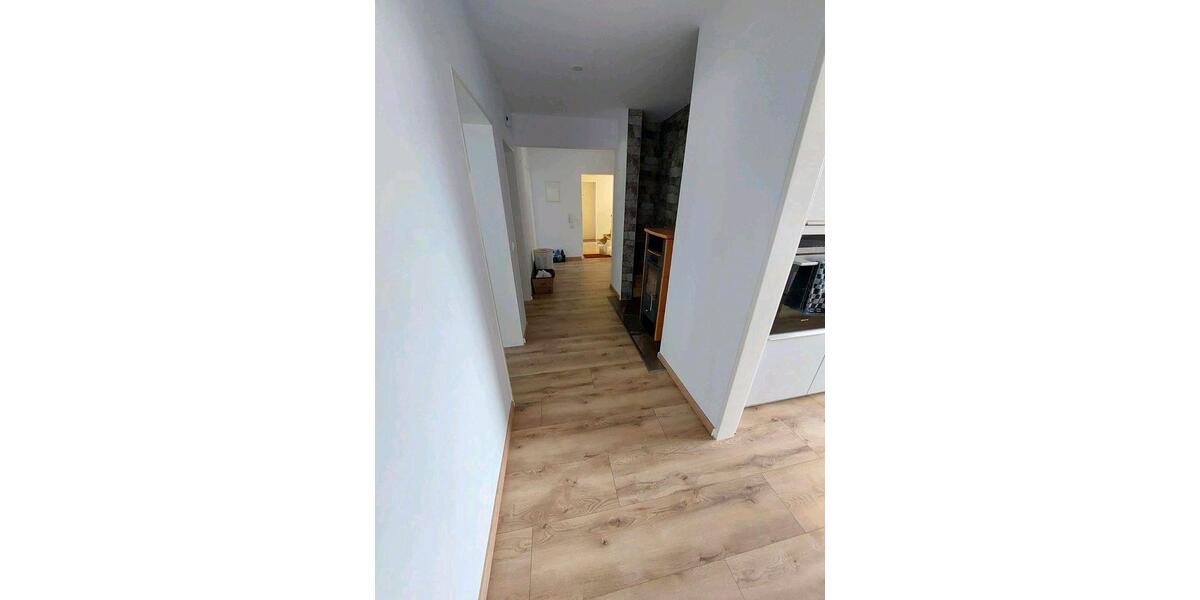 Etagenwohnung Wunsiedel - 4.5 Zimmer, 100 m&sup2;, 900&euro; | Angebot:26232120