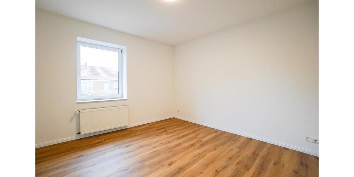 Doppelhaushälfte Upgant-Schott Schott - 3 Zimmer, 80 m&sup2;, 900&euro; | Angebot:26047093