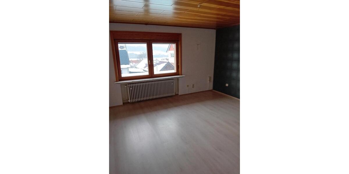 Etagenwohnung Freden (Leine) - 4 Zimmer, 130 m&sup2;, 620&euro; | Angebot:24764074