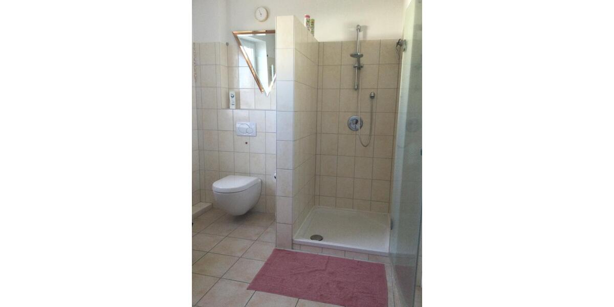 Dachgeschoßwohnung Scharbeutz - 2.5 Zimmer, 75 m&sup2;, 50&euro; | Angebot:24307011