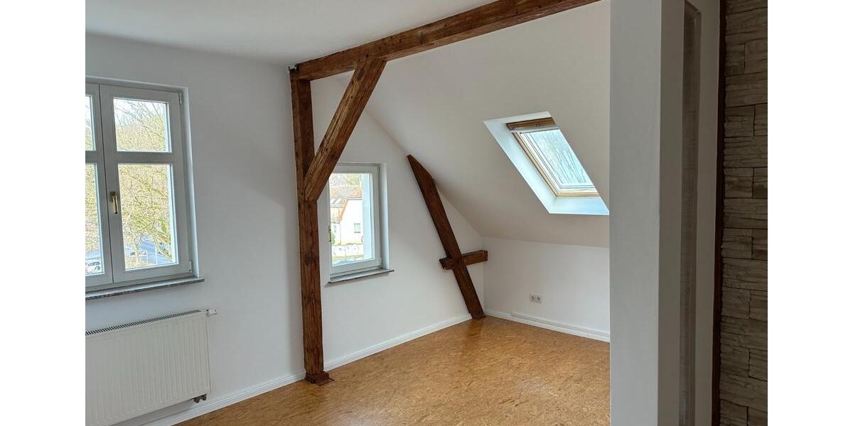 Großzügige 4-Zimmer-Wohnung mit Loft und Holzbalkendecke 4 zimmer