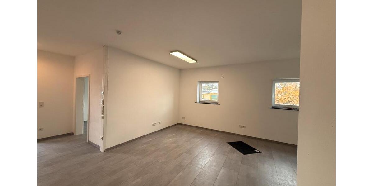 Gewerbeobjekt Überherrn - 12&euro; | Angebot:25844073