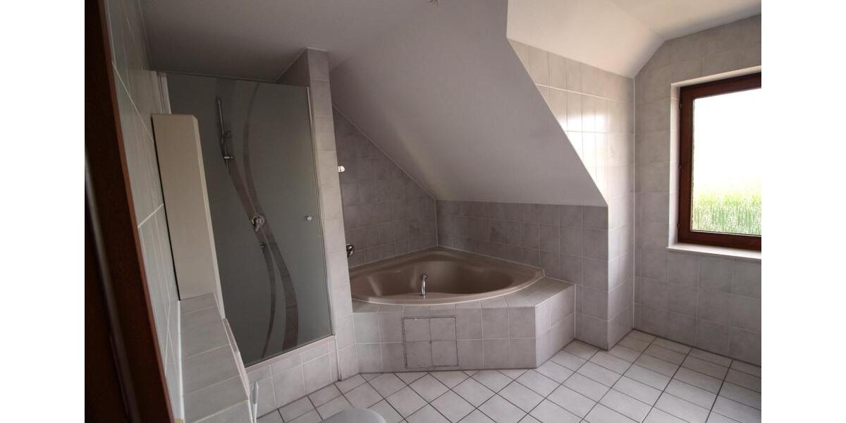 Doppelhaushälfte Dormagen Sankt Peter - 5 Zimmer, 170 m&sup2;, 1.950&euro; | Angebot:23088089