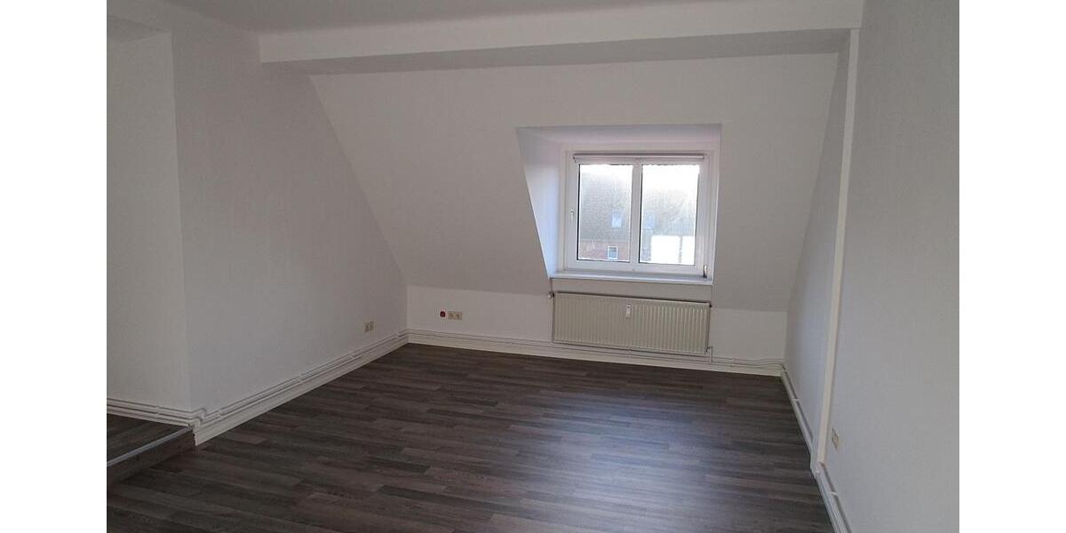 Dachgeschoßwohnung Itzehoe - 3 Zimmer, 75 m&sup2;, 680&euro; | Angebot:24874296