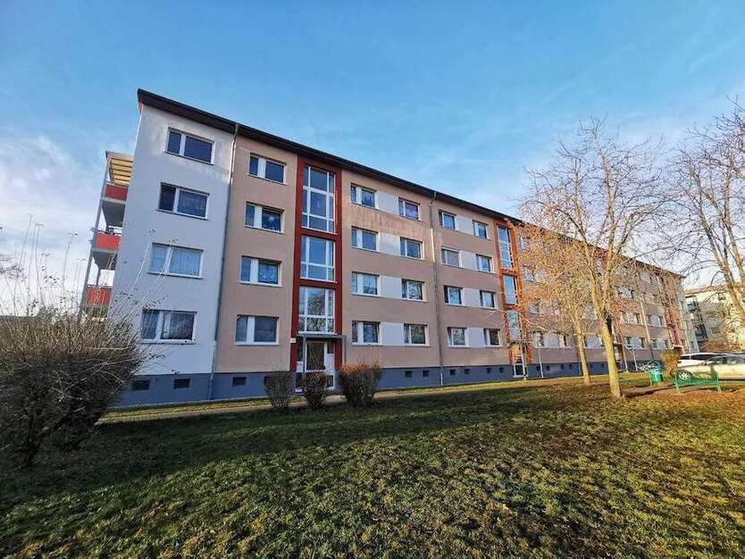 Wohnung zum Mieten in Hoyerswerda 401 € 75.65 m²