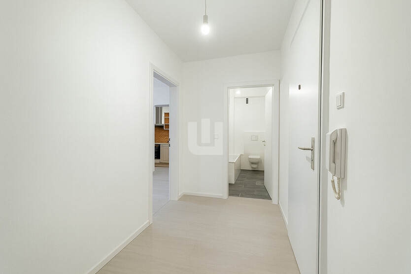 WINDISCH IMMOBILIEN - Helle 2-Zimmer-Wohnung am Kolumbusplatz - frei ab 01.12. 2 zimmer