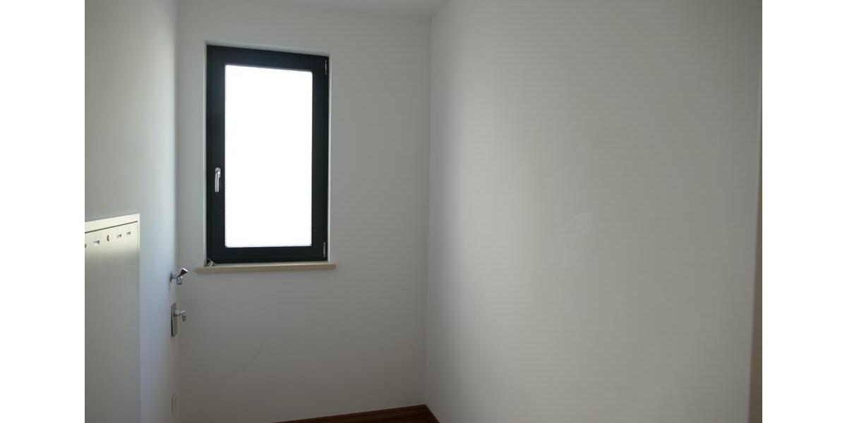 Erdgeschoßwohnung Naumburg (Saale) - 2 Zimmer, 70 m&sup2;, 663&euro; | Angebot:26278061