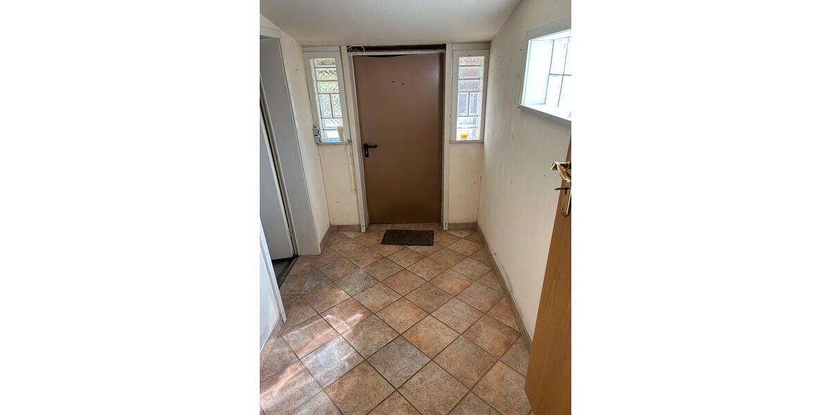 Etagenwohnung Hodenhagen - 8 Zimmer, 136 m&sup2;, 1.400&euro; | Angebot:26550604