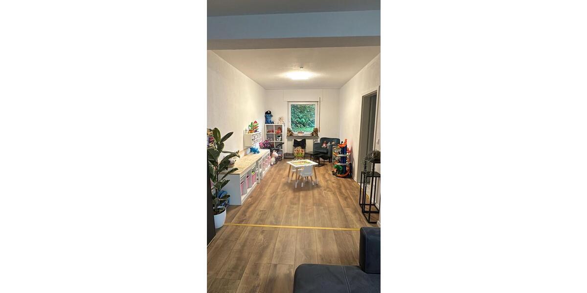 Erdgeschoßwohnung Birkenfeld - 3 Zimmer, 98 m&sup2;, 980&euro; | Angebot:25543093