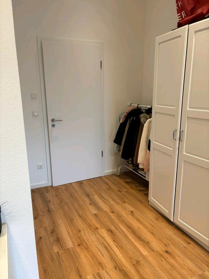 helle, neuwertige 3,5 Zimmer Wohnung in Traumlage