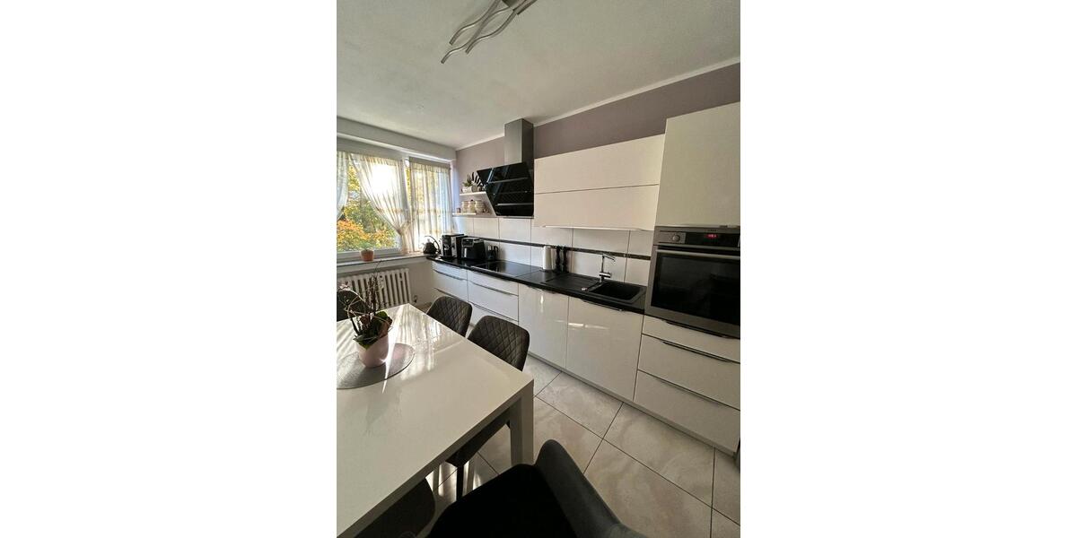 Etagenwohnung Köln Heimersdorf - 3 Zimmer, 74 m&sup2;, 1.300&euro; | Angebot:26613555