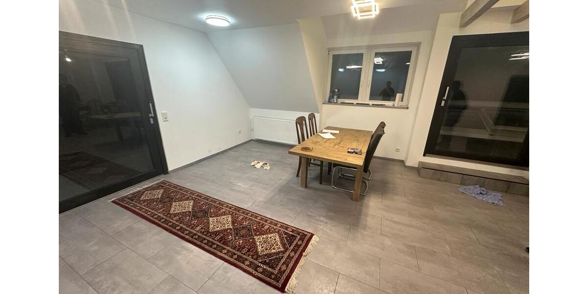 Frisch Renoviert Familiendomizil in Richrath Wohnung Langenfeld 4 zimmer