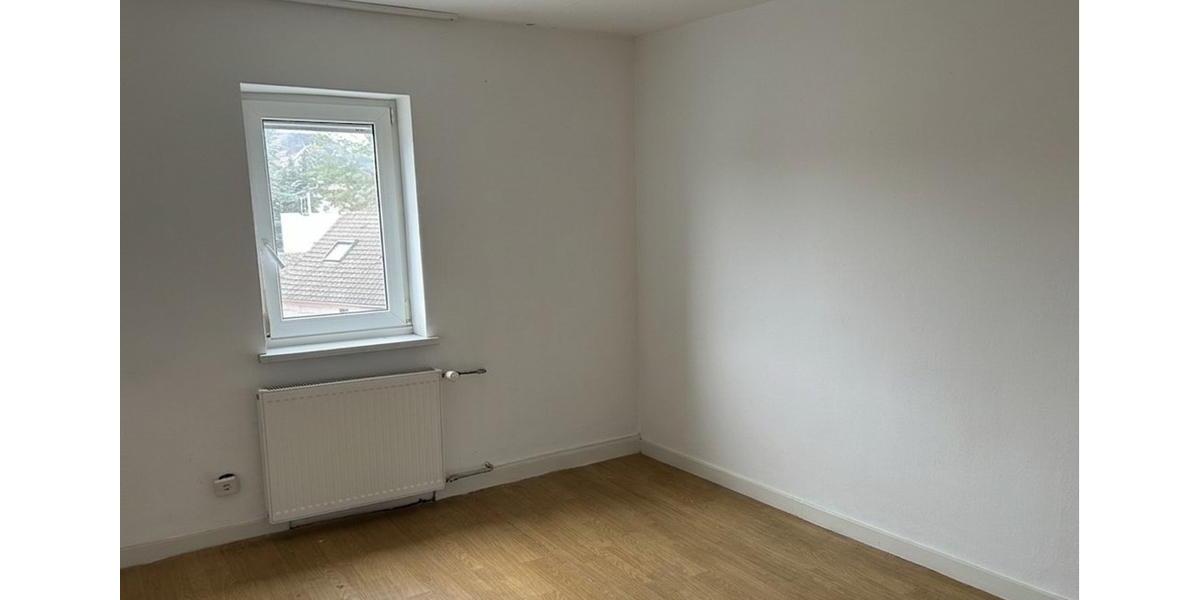 Dachgeschoßwohnung Alsfeld - 5 Zimmer, 75 m&sup2;, 900&euro; | Angebot:25960494