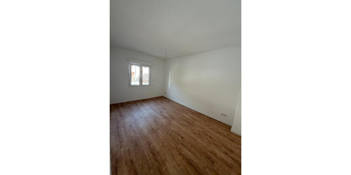 Etagenwohnung Vallendar - 3 Zimmer, 70 m&sup2;, 1.000&euro; | Angebot:25396428