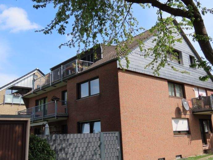 41542 Dormagen-Nievenheim: 3 Zimmer Eohnung im 1.OG 5-Familienhaus mit Balkon