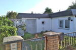 schöner Bungalow, 2,5 Zimmer mit Garage und Garten