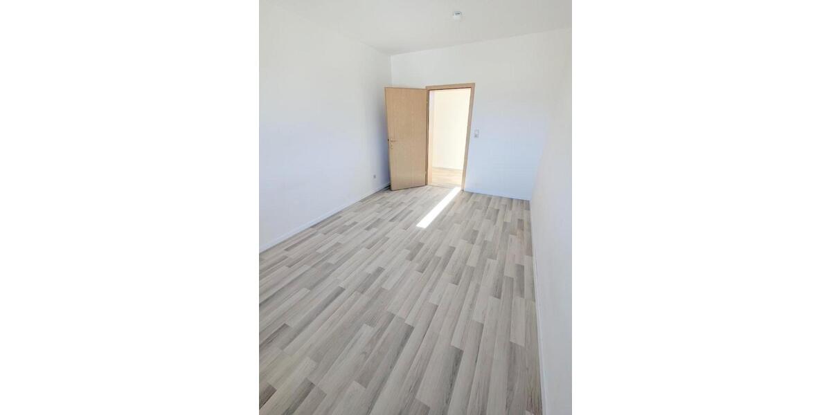 Etagenwohnung Pritzwalk - 2 Zimmer, 72 m&sup2;, 470&euro; | Angebot:25281669