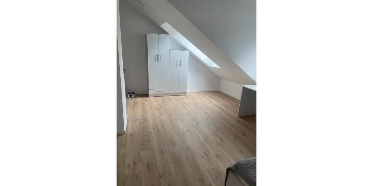 Dachgeschoßwohnung Mainz Bretzenheim - 1 Zimmer, 20 m&sup2;, 620&euro; | Angebot:26002922