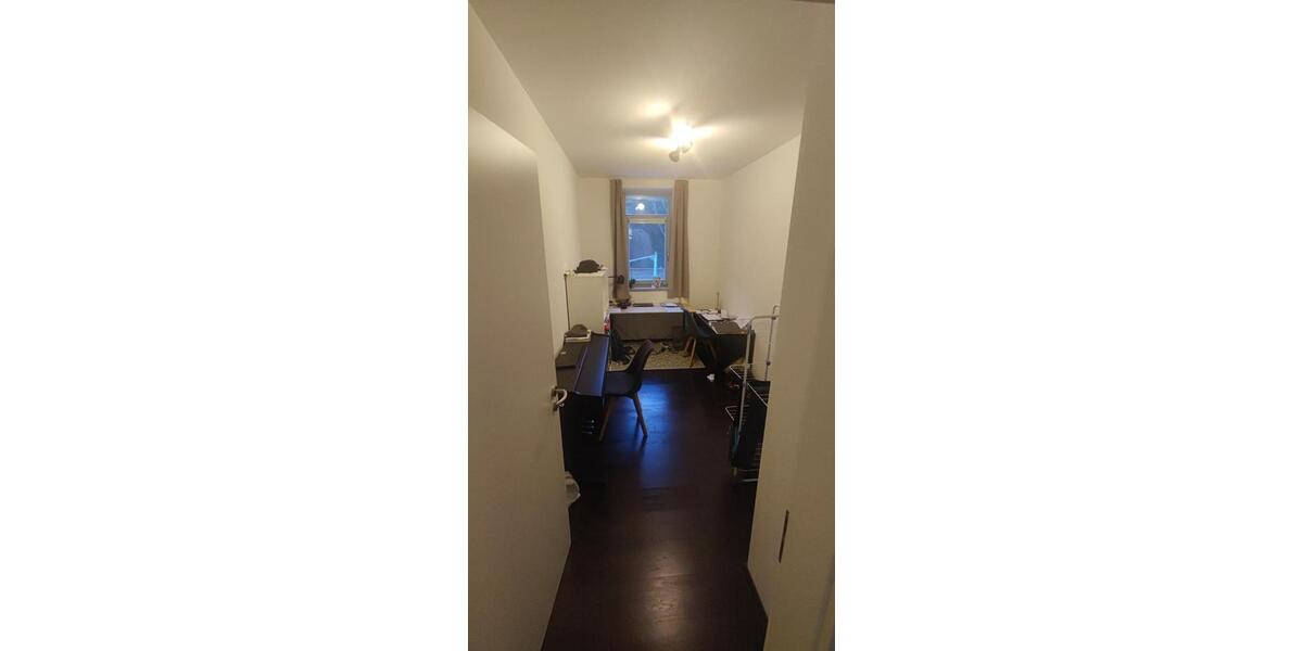 Erdgeschoßwohnung Ingolstadt - 3 Zimmer, 82 m&sup2;, 600&euro; | Angebot:24851040