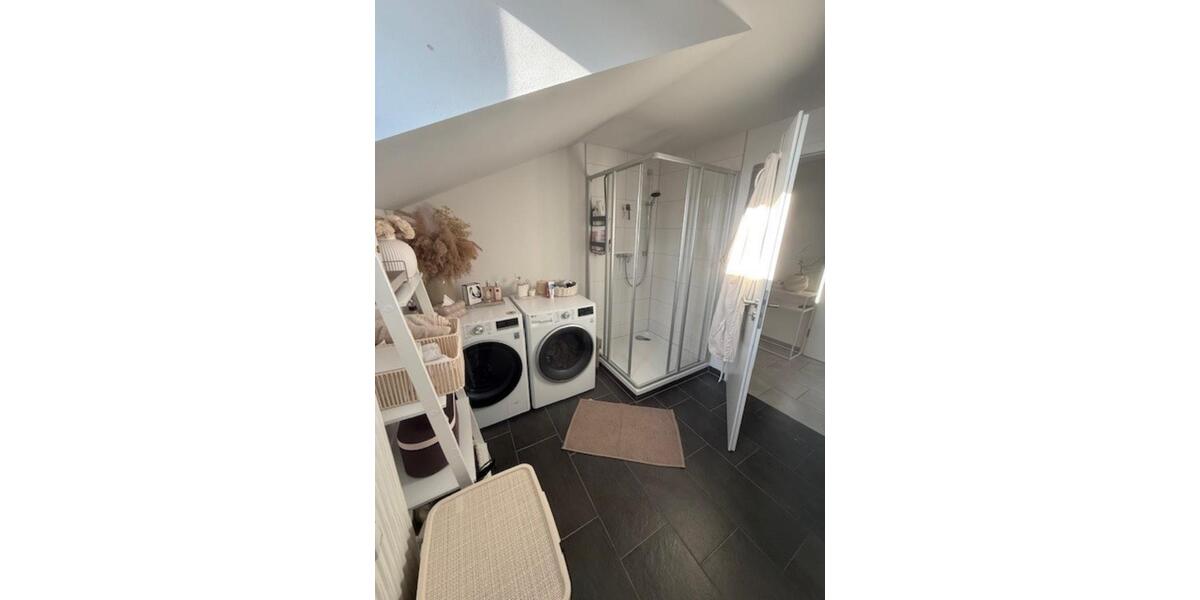 Dachgeschoßwohnung Straubing - 2 Zimmer, 52 m&sup2;, 400&euro; | Angebot:25440152