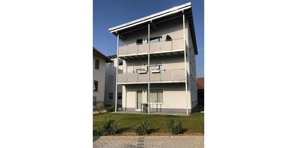 Etagenwohnung Ebersdorf bei Coburg - 4 Zimmer, 91 m&sup2;, 1.010&euro; | Angebot:26192999