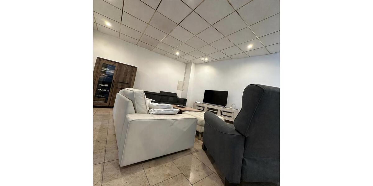 Etagenwohnung Übach-Palenberg Palenberg - 3 Zimmer, 150 m&sup2;, 450&euro; | Angebot:26196157